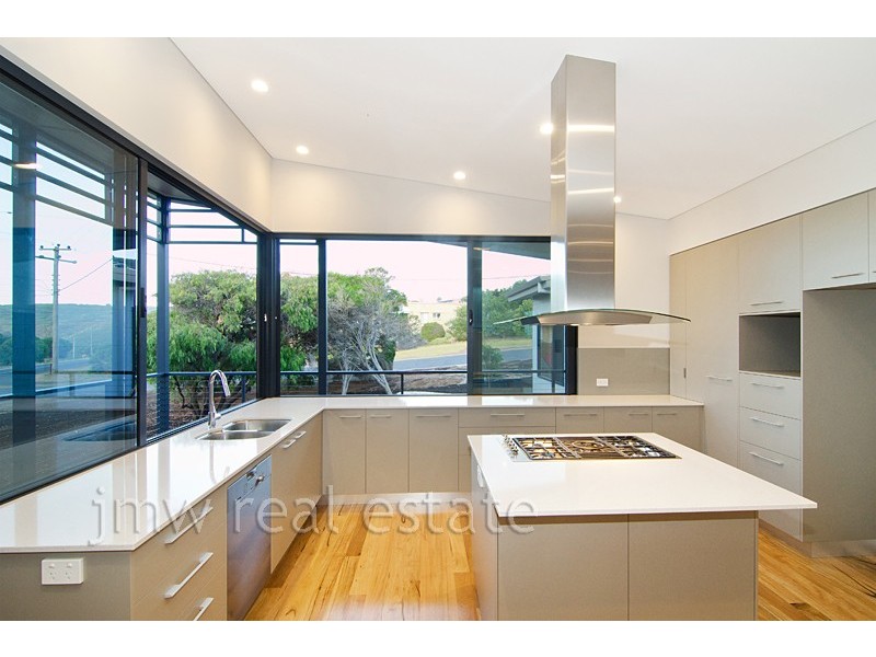 16 Bayview Drive, Gracetown WA 6284