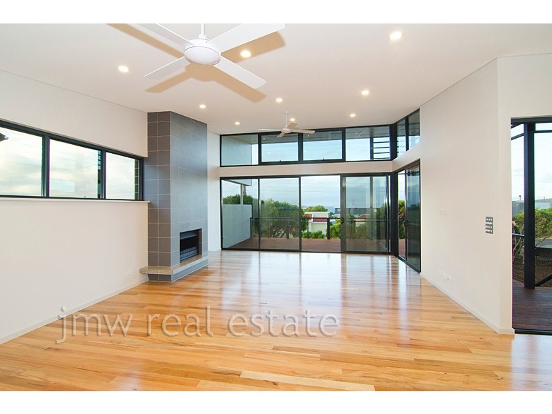 16 Bayview Drive, Gracetown WA 6284