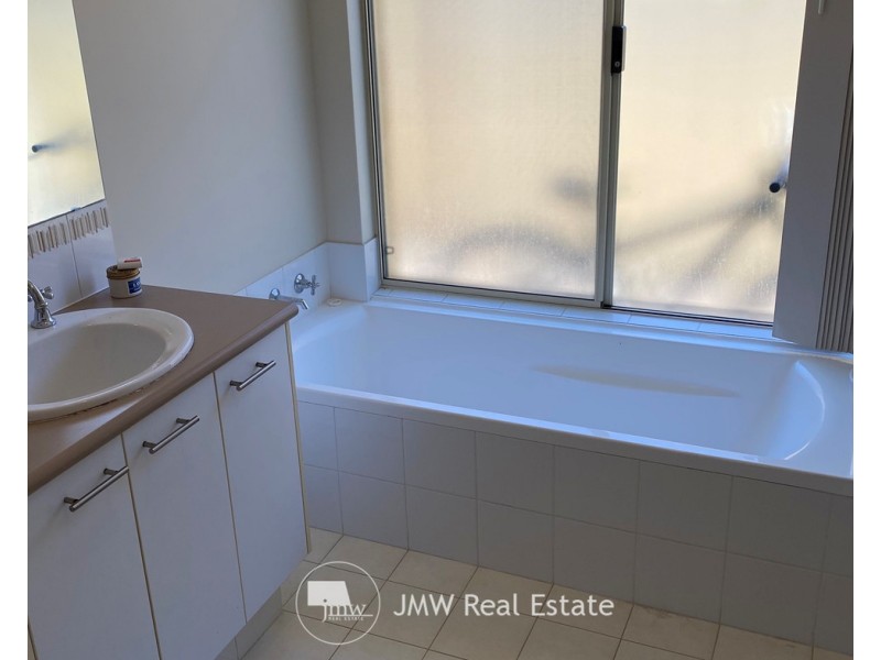 5 Indooroopilly Crescent, Dunsborough WA 6281