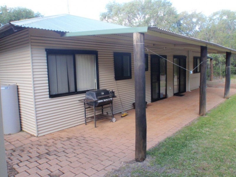 9 Backwater Retreat, Quindalup WA 6281