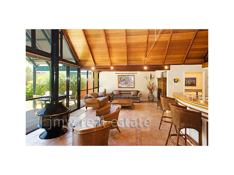 Unit 17 / 3 Lecaille Court – Whalers’ Cove Villas, Dunsborough WA 6281