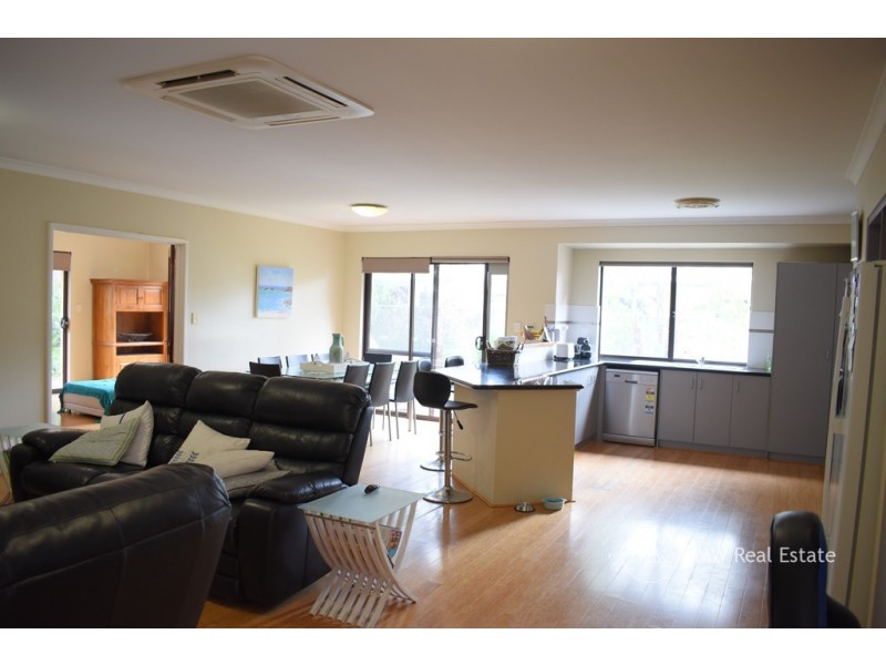 36 Schooner Crescent, Dunsborough WA 6281