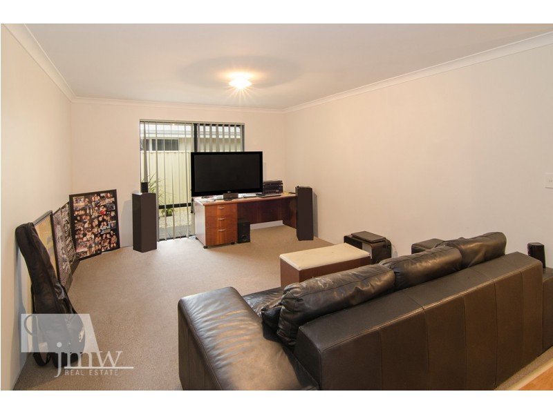 54 Indooroopilly Crescent, Dunsborough WA 6281