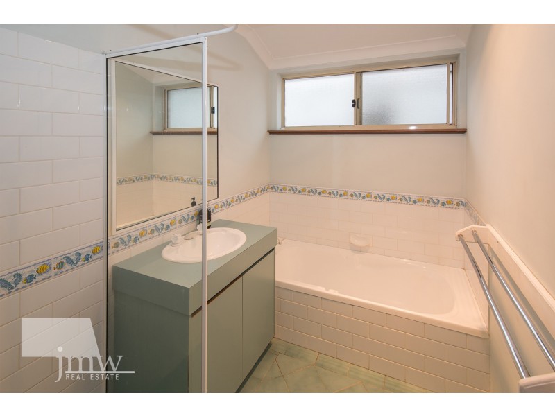 7 Toby Court, Quindalup WA 6281