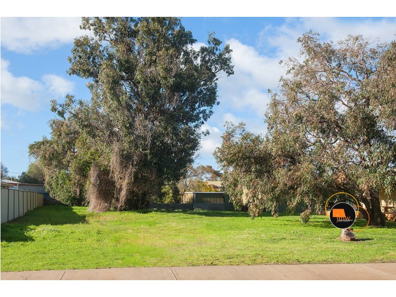 43 and 45 Chieftain Crescent, Dunsborough WA 6281