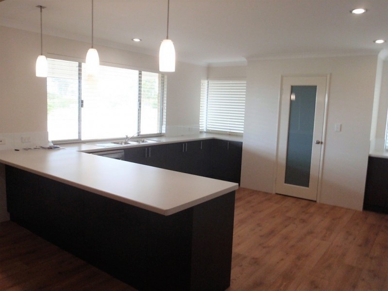 2 Augusta Parade, Dunsborough WA 6281