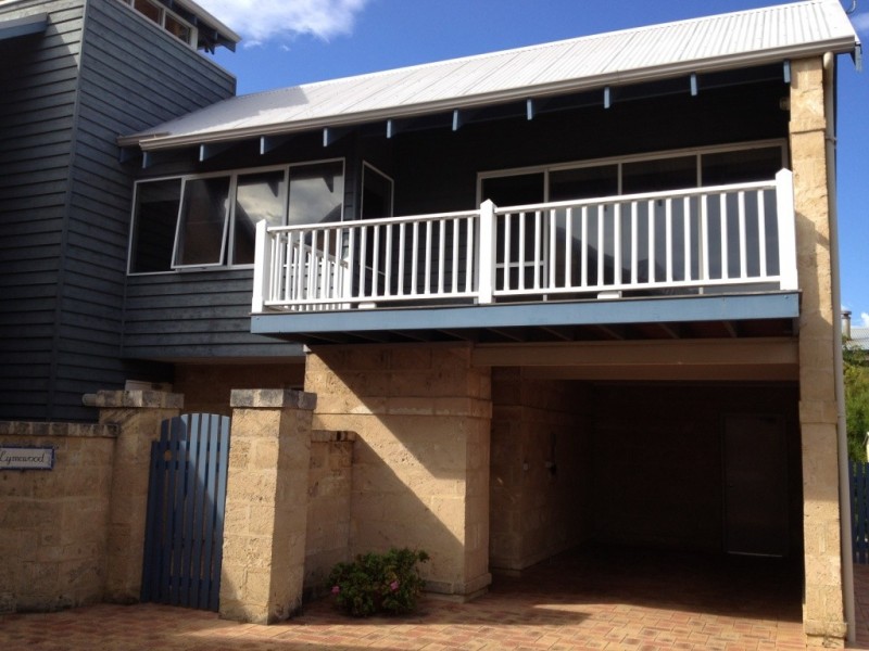 2/122 Geographe Bay Road, Quindalup WA 6281