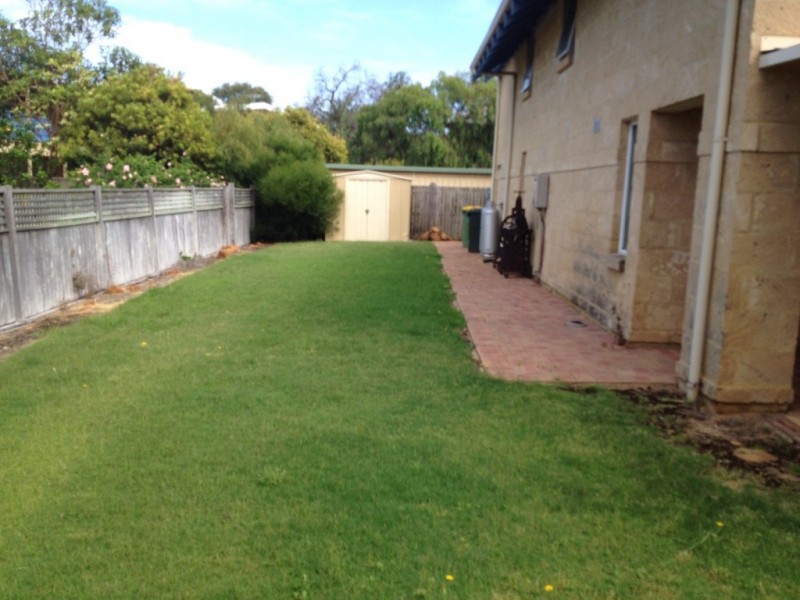 2/122 Geographe Bay Road, Quindalup WA 6281