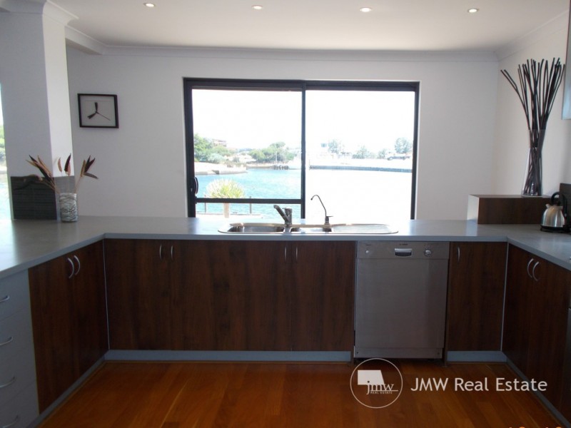 35 Keel Retreat, Geographe WA 6280