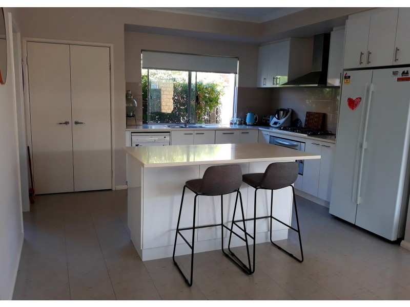 63 St Michaels Parkway, Dunsborough WA 6281