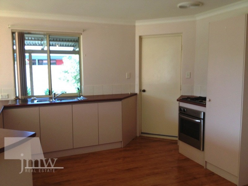 16 Sandalford Court, Dunsborough WA 6281