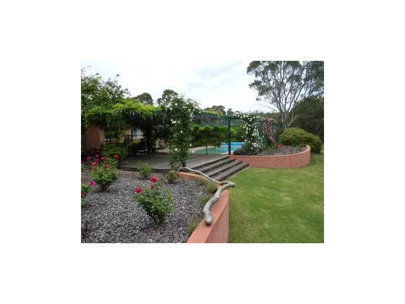 6 Cowrang Ln, Yallingup Siding WA 6282