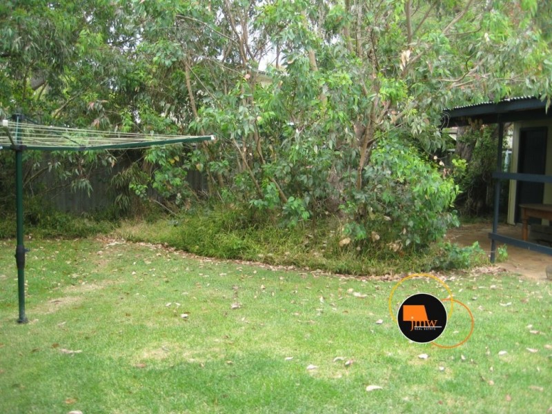 8 Lorna Street, Dunsborough WA 6281