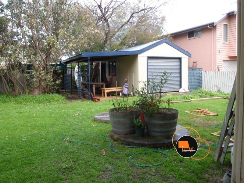 8 Lorna Street, Dunsborough WA 6281