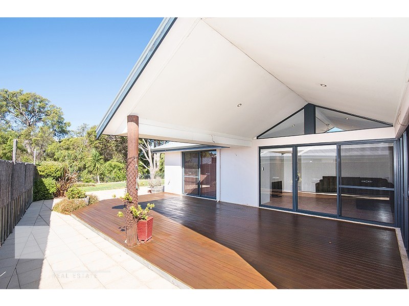16 Gibson Drive, Dunsborough WA 6281