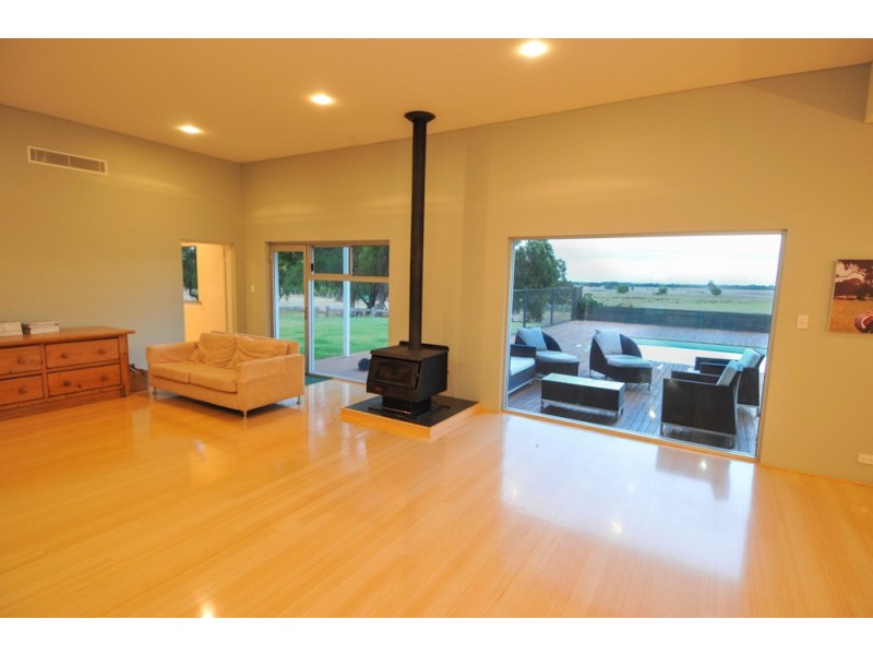 123 O’Byrne Road, Quindalup WA 6281