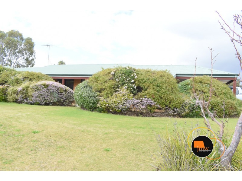 2A Flute Walk, Dunsborough WA 6281