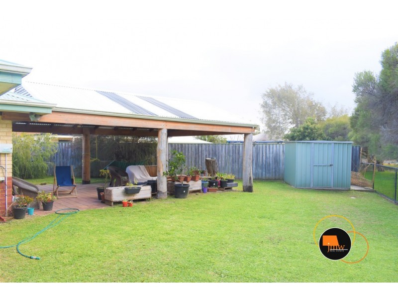 21 Elmore Road, Quindalup WA 6281