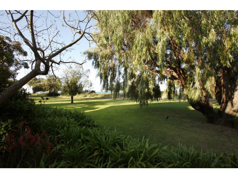 Unit 1/3 Lecaille Court – Whalers’ Cove Villas, Dunsborough WA 6281