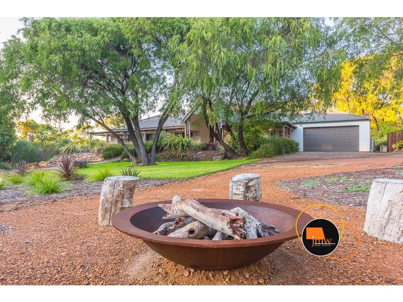 37 Wylarah Way, Quindalup WA 6281