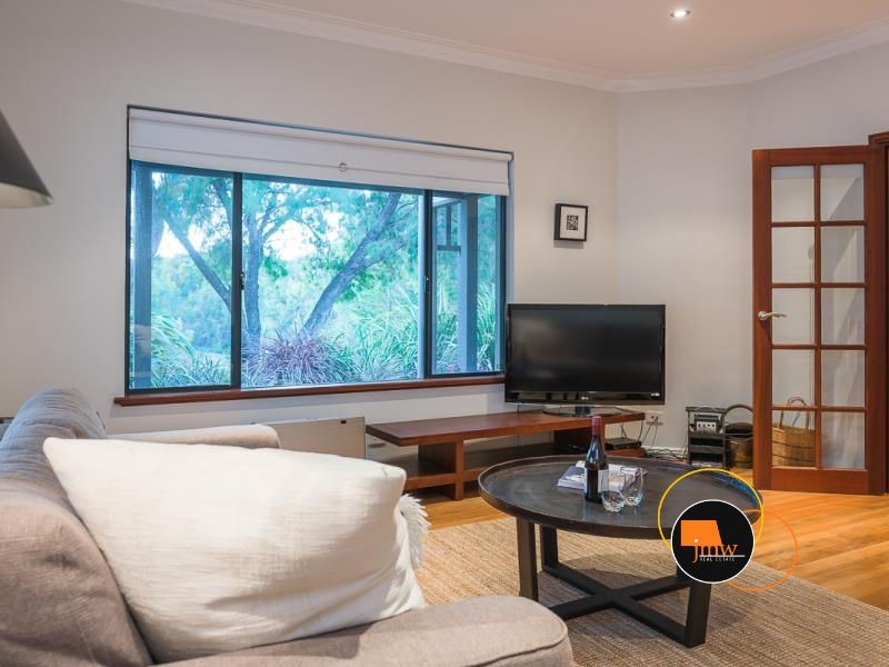 37 Wylarah Way, Quindalup WA 6281