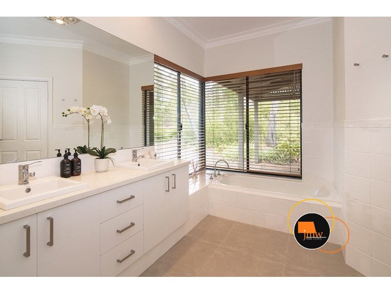 37 Wylarah Way, Quindalup WA 6281