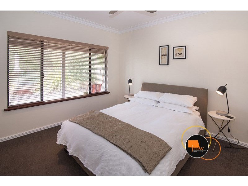 37 Wylarah Way, Quindalup WA 6281