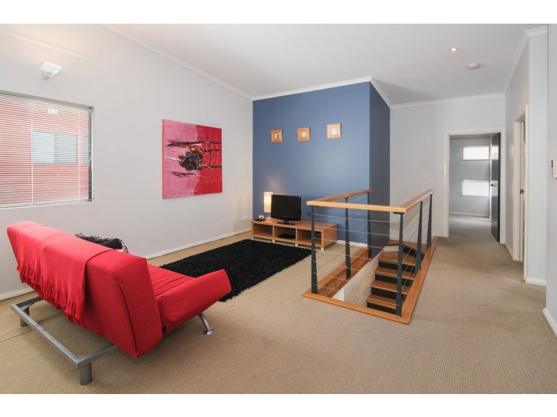 Unit 1/9 Freebridge Place, Dunsborough WA 6281