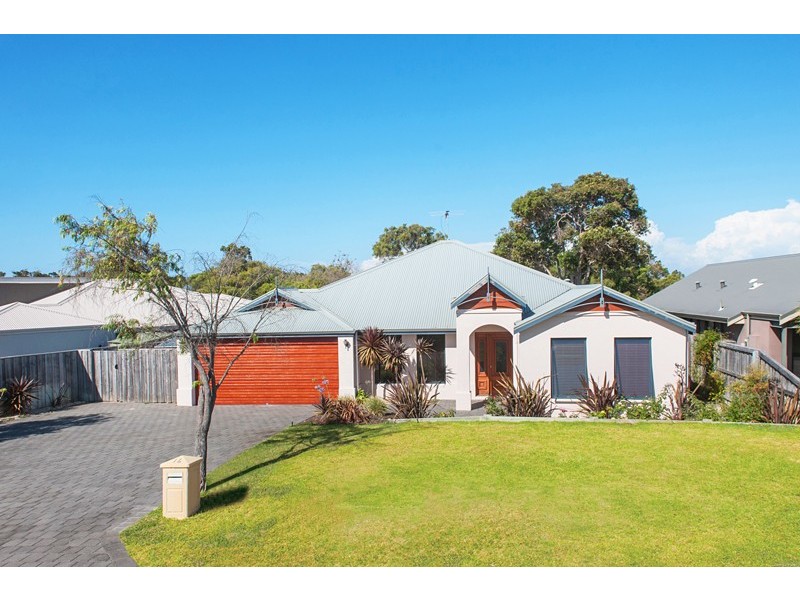 16 Gibson Drive, Dunsborough WA 6281