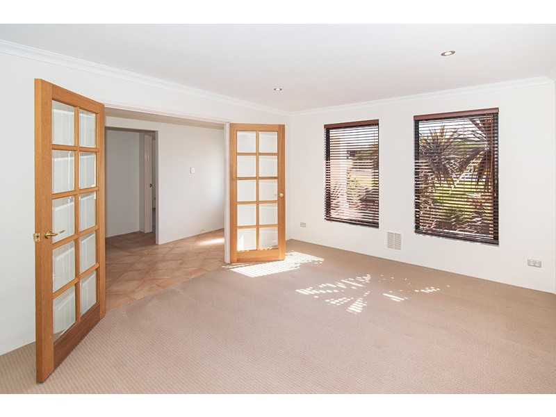 16 Gibson Drive, Dunsborough WA 6281