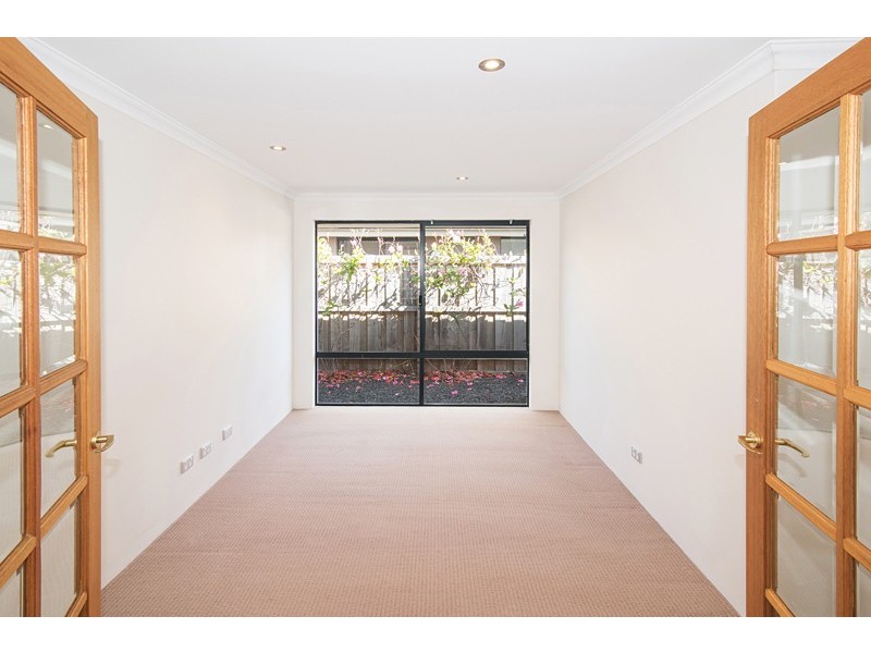 16 Gibson Drive, Dunsborough WA 6281