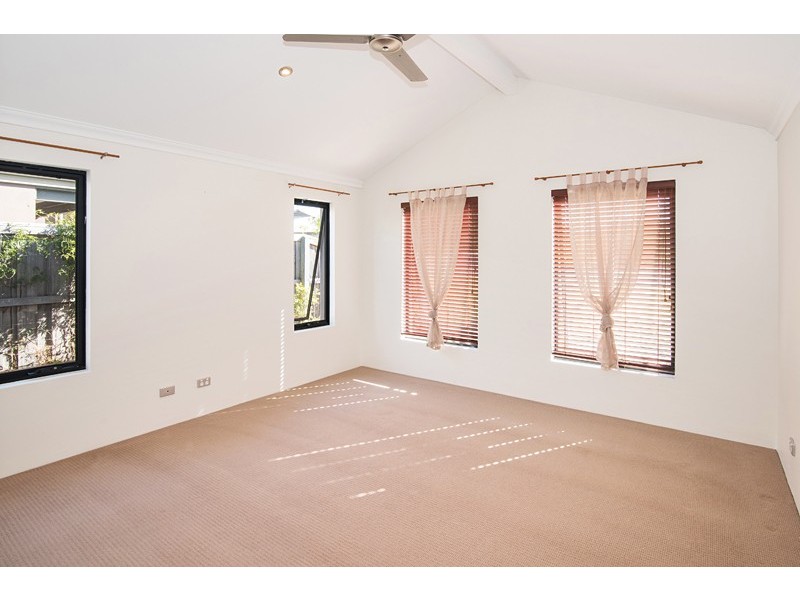 16 Gibson Drive, Dunsborough WA 6281