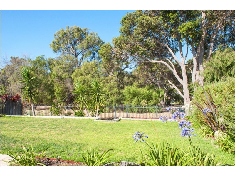 16 Gibson Drive, Dunsborough WA 6281