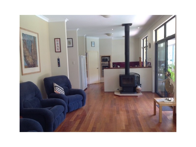 8 Honeycomb Lane, Yallingup WA 6282