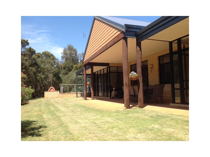 8 Honeycomb Lane, Yallingup WA 6282