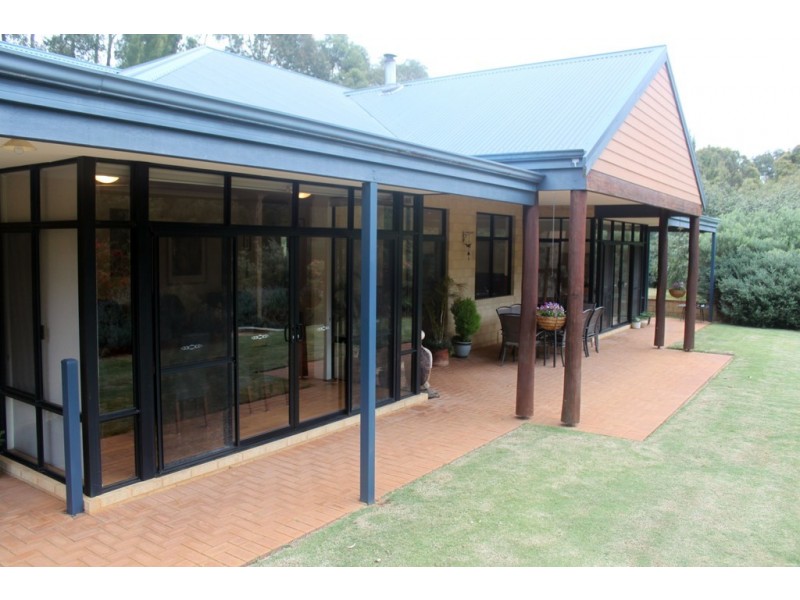 8 Honeycomb Lane, Yallingup WA 6282