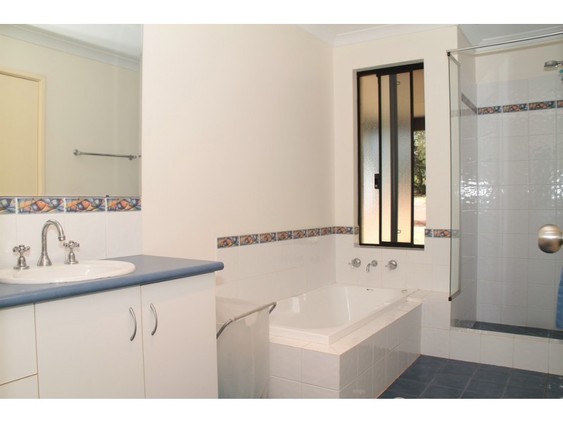 8 Honeycomb Lane, Yallingup WA 6282