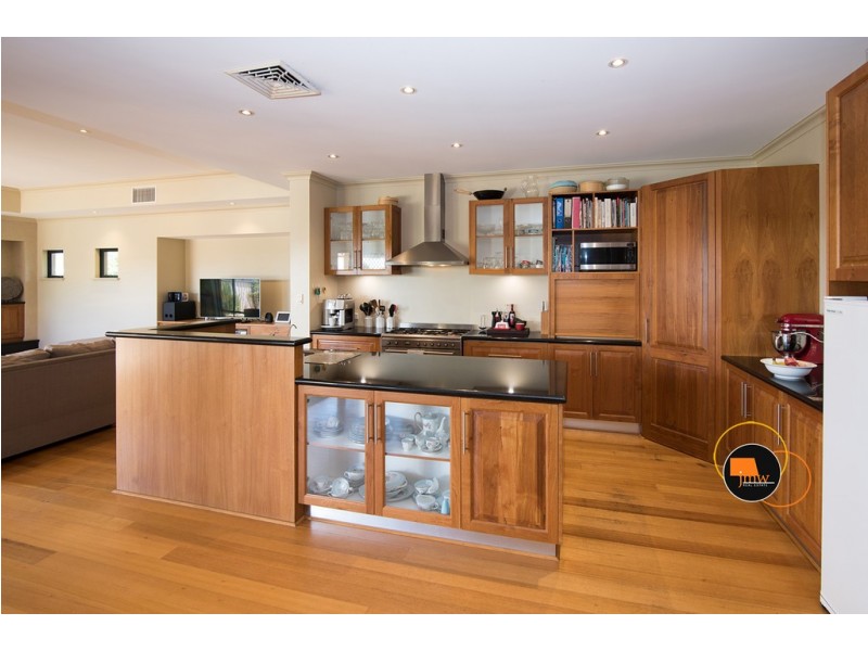 4 The Enclave, Dunsborough WA 6281