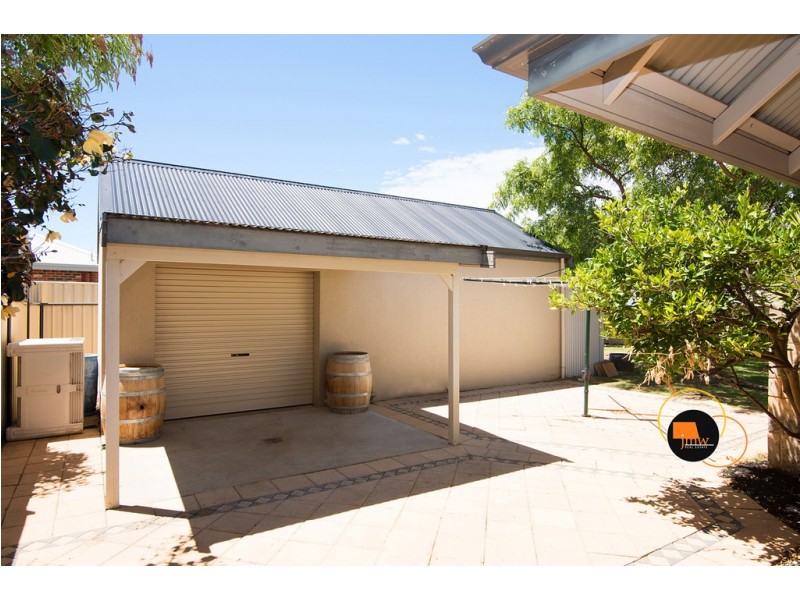 4 The Enclave, Dunsborough WA 6281