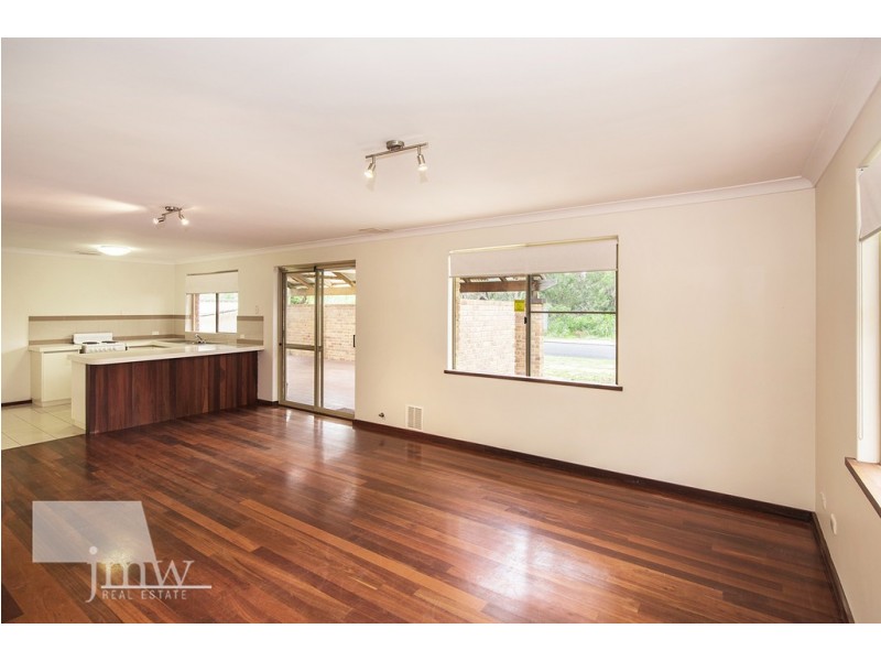 Unit 4 / 4 Armstrong Place, Dunsborough WA 6281