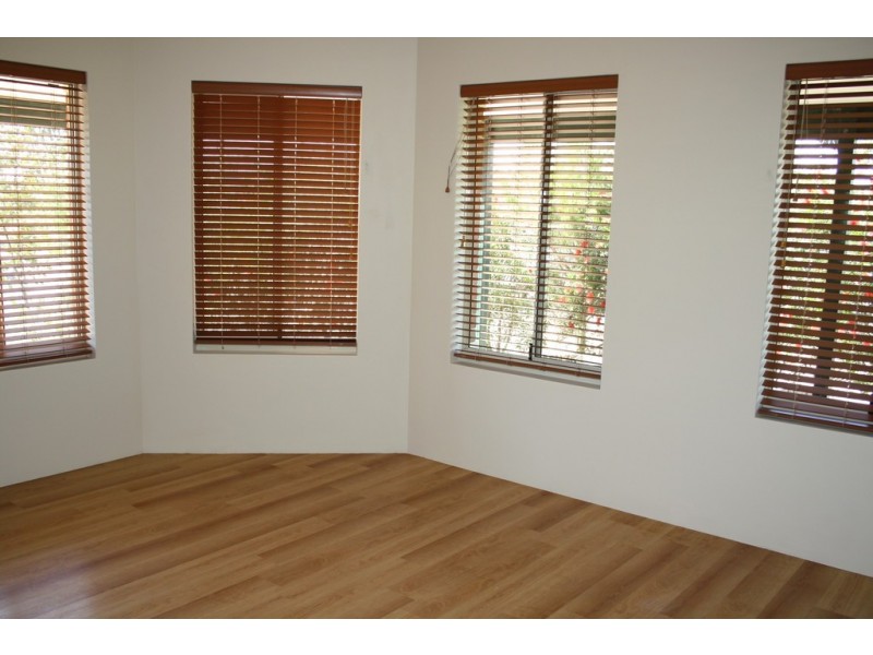 10 Roanoke Way, Dunsborough WA 6281