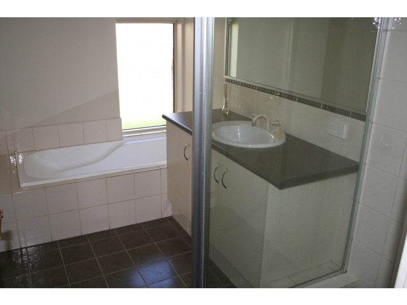 10 Roanoke Way, Dunsborough WA 6281