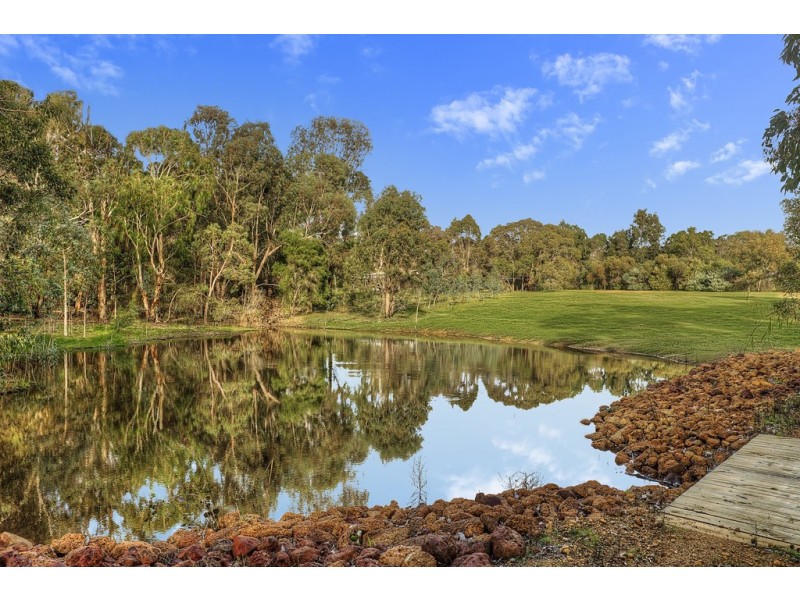 130 Wisteria Drive, Quindalup WA 6281