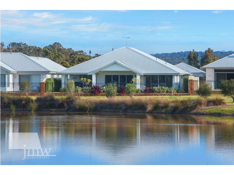 8 Aldercress Approach, Dunsborough WA 6281