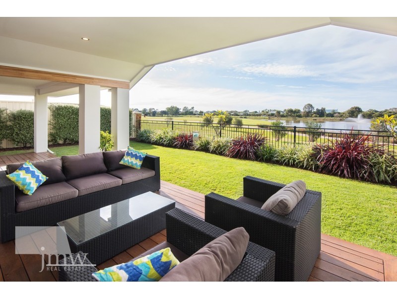 8 Aldercress Approach, Dunsborough WA 6281