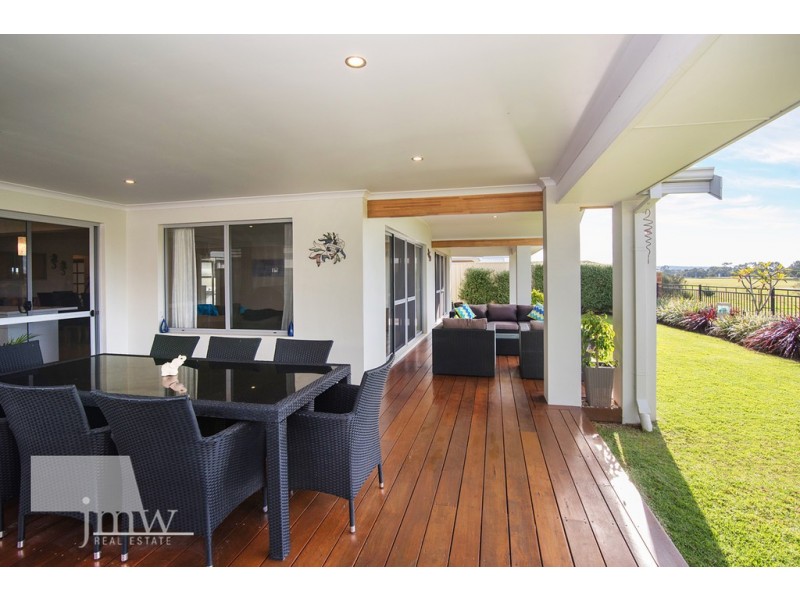 8 Aldercress Approach, Dunsborough WA 6281