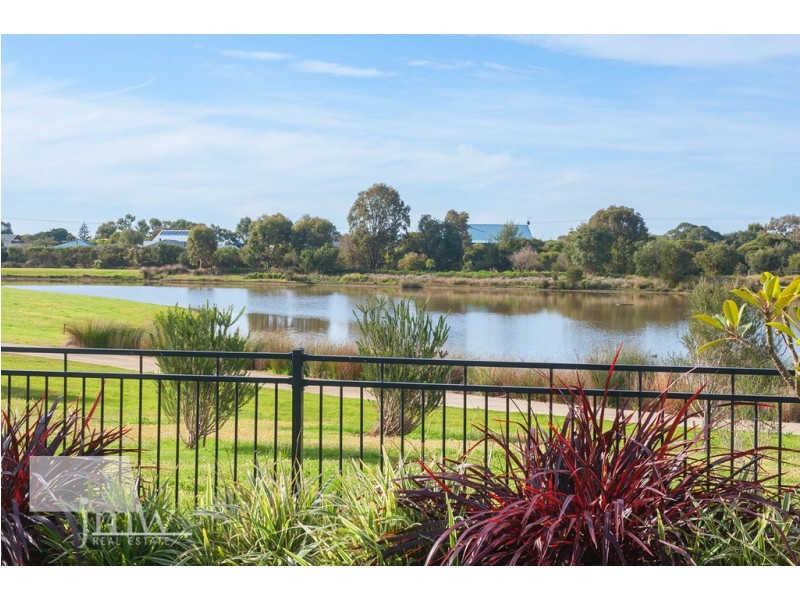 8 Aldercress Approach, Dunsborough WA 6281
