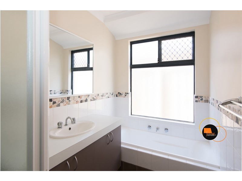 15 Troon Loop, Dunsborough WA 6281