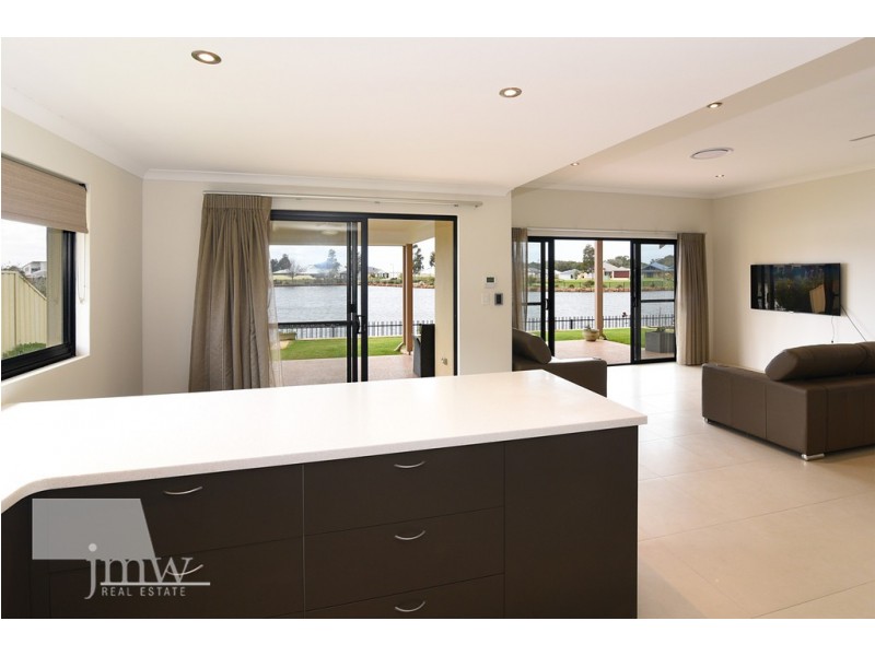 26 Cherry Hills Circle, Dunsborough WA 6281