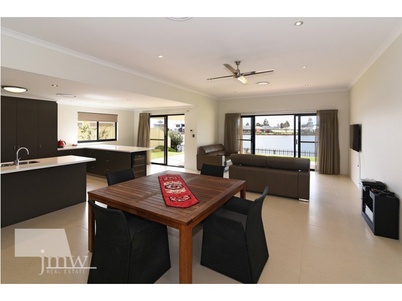 26 Cherry Hills Circle, Dunsborough WA 6281